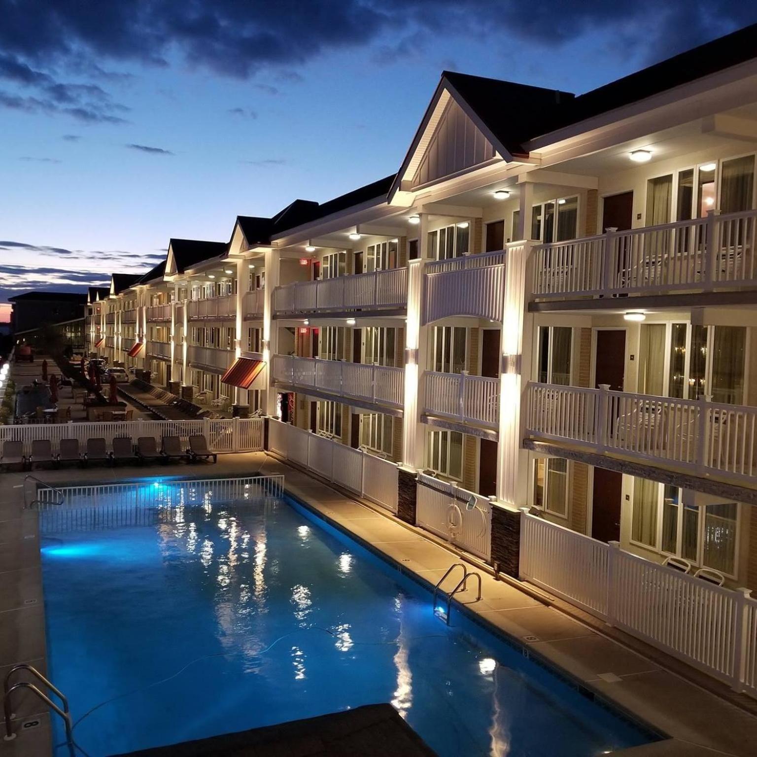 Desert Sand Resort Авалон Екстериор снимка