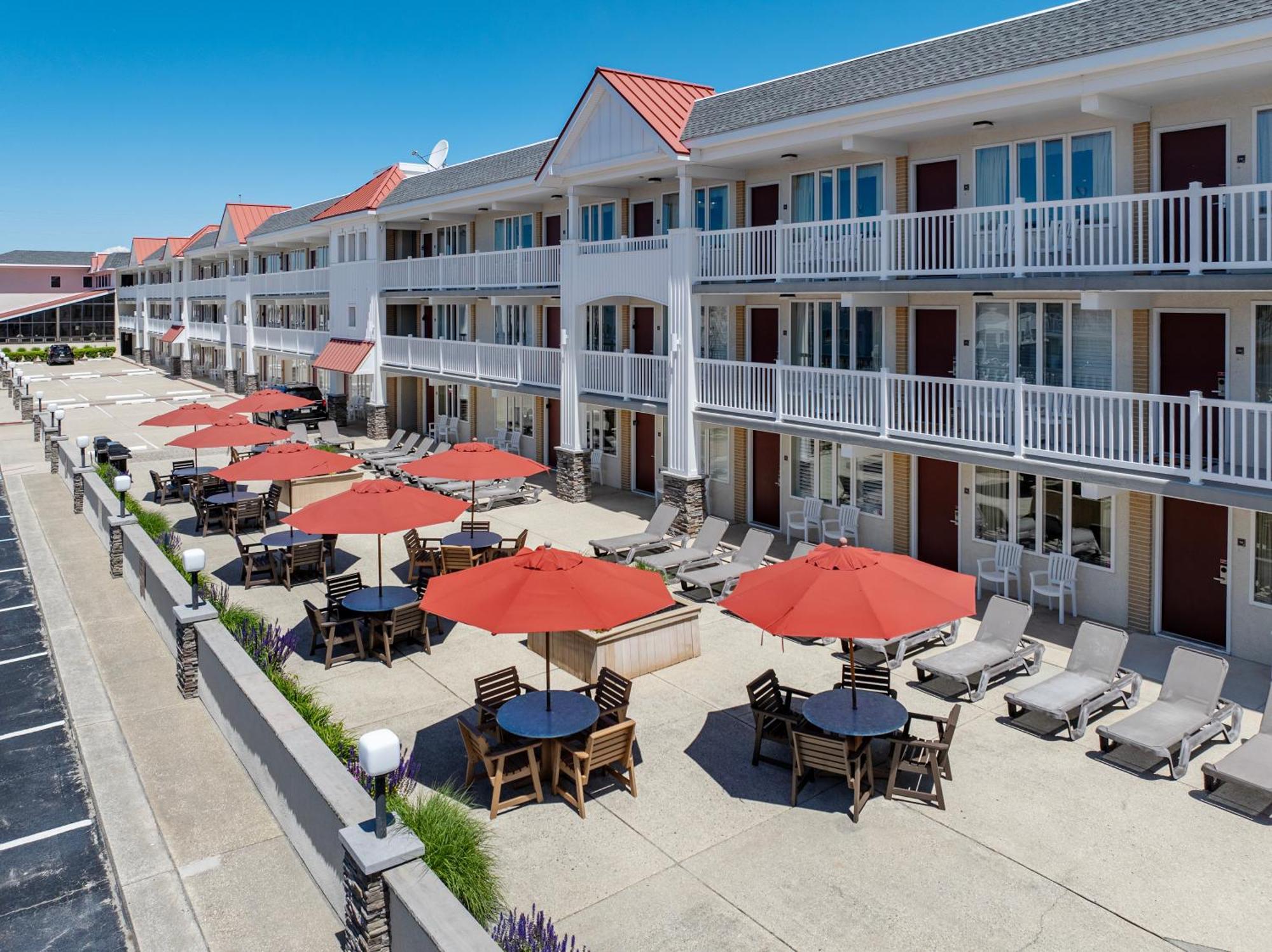 Desert Sand Resort Авалон Екстериор снимка