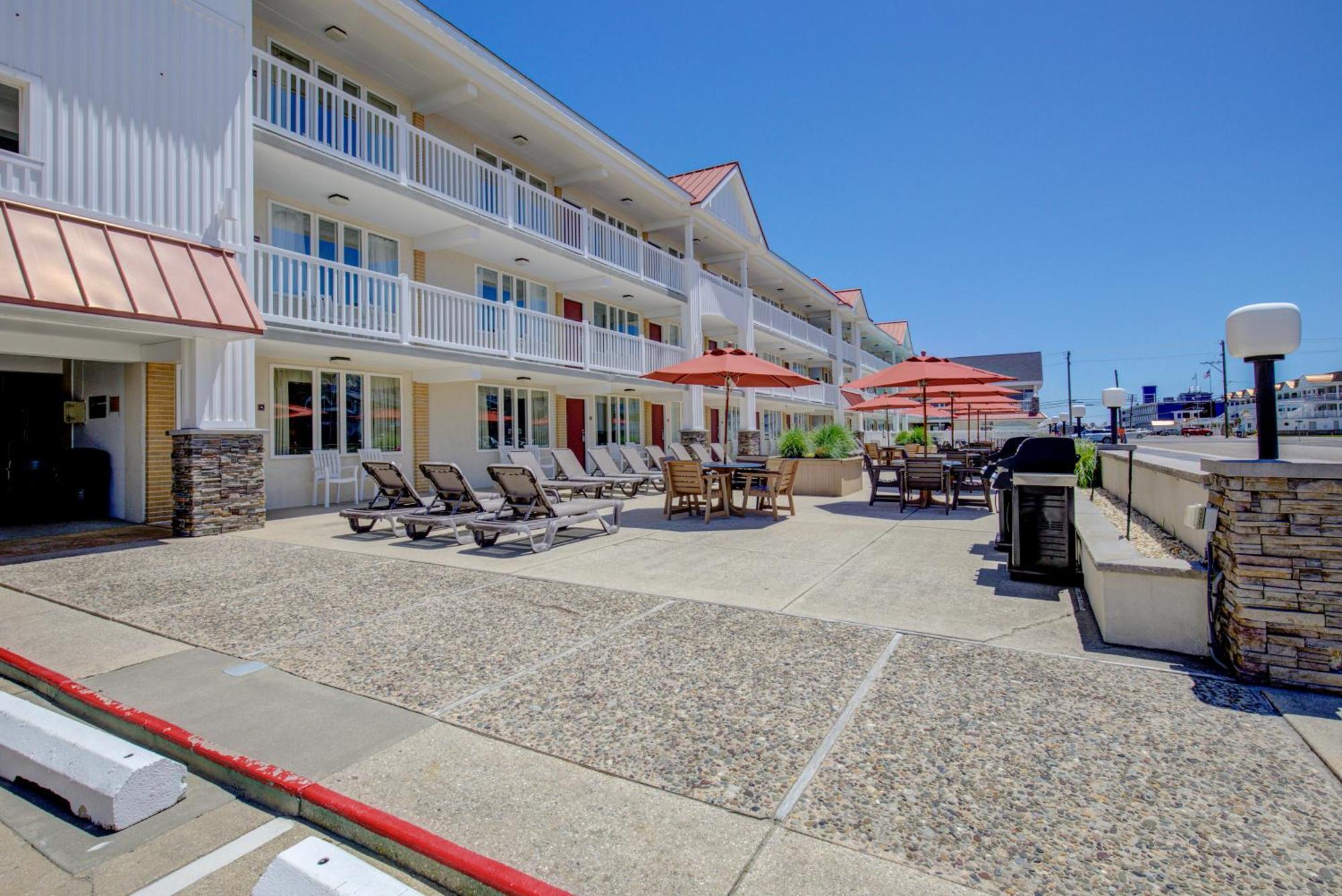 Desert Sand Resort Авалон Екстериор снимка